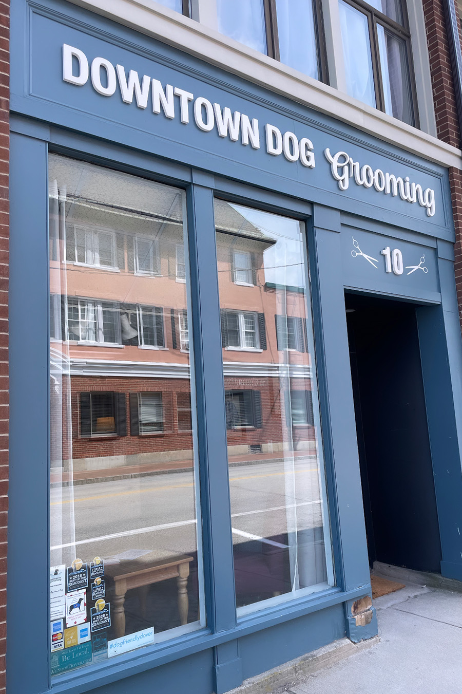 Downtown-Dog-Grooming-storefront-4096